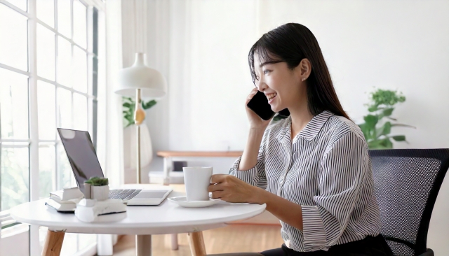 ふくらはぎがパンパンでつらい…
デスクワークで脚がむくみやすいの私が調べてみると、まるでゴリラの手でつかまれているような感覚がクセになると話題の「ゴリラのひとつかみ」を知りました。
ですが、ゴリラのひとつかみは店舗で見かけないことも多く、「どの店舗に行けば在庫があるの?」「せっかく行ったのに在庫なしだったらどうしよう…」という声も。
調べてみると、家電量販店やドン・キホーテ、ホームセンター、公式サイトをはじめ楽天市場やAmazonなどのオンラインショップには比較的在庫があることがわかりました。
この記事では、「ゴリラのひとつかみ」の店舗の在庫情報を調査し、あなたが確実に「ゴリラのひとつかみ」を手に入れるための方法を詳しく解説します!